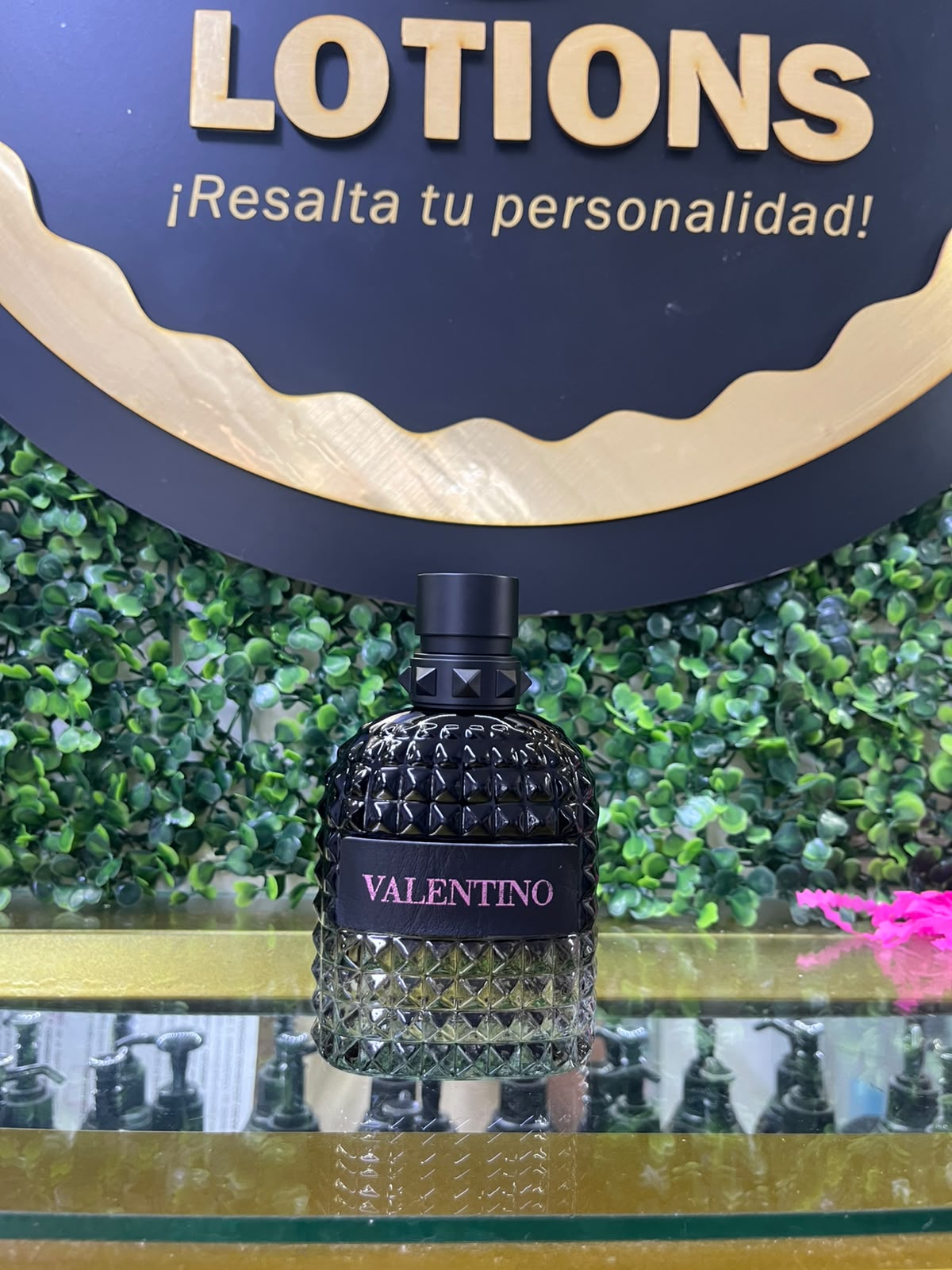 Inspiración de valentino Born in roma